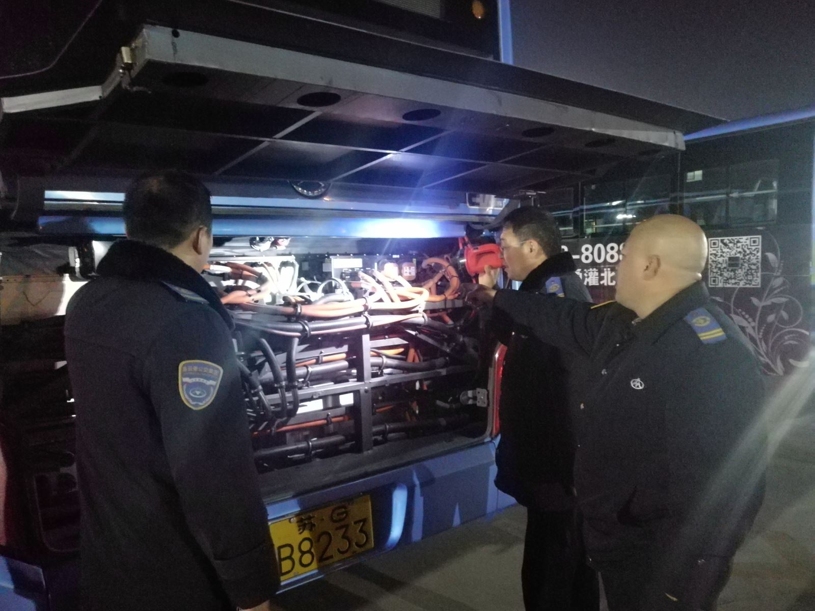 公交集團公交事業(yè)一部加大夜查力度綜合整治違章違紀行為